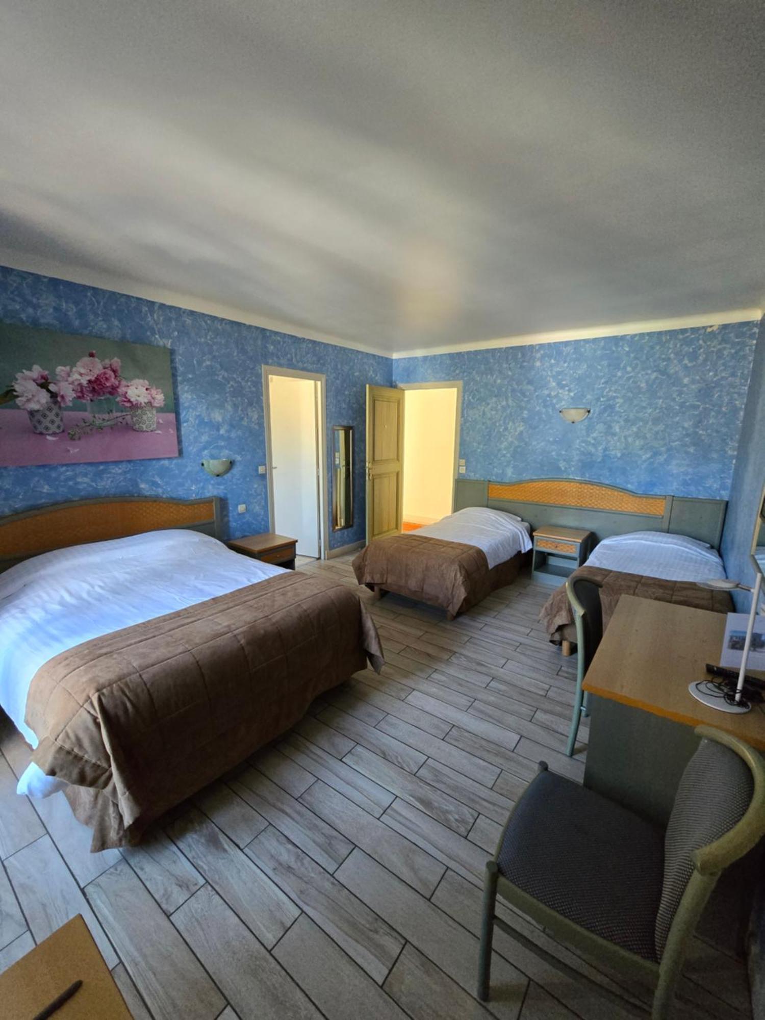 Auberge Les Aromes Grasse Buitenkant foto