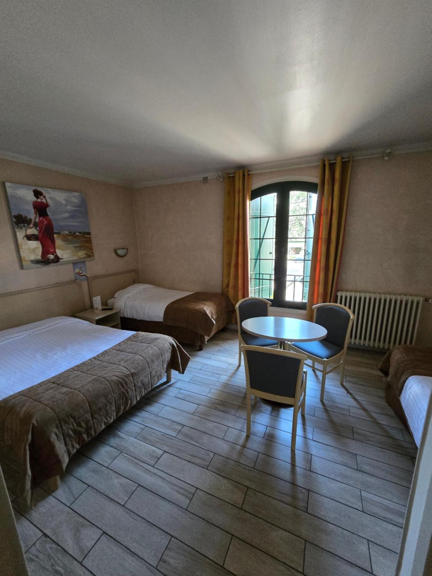Auberge Les Aromes Grasse Buitenkant foto